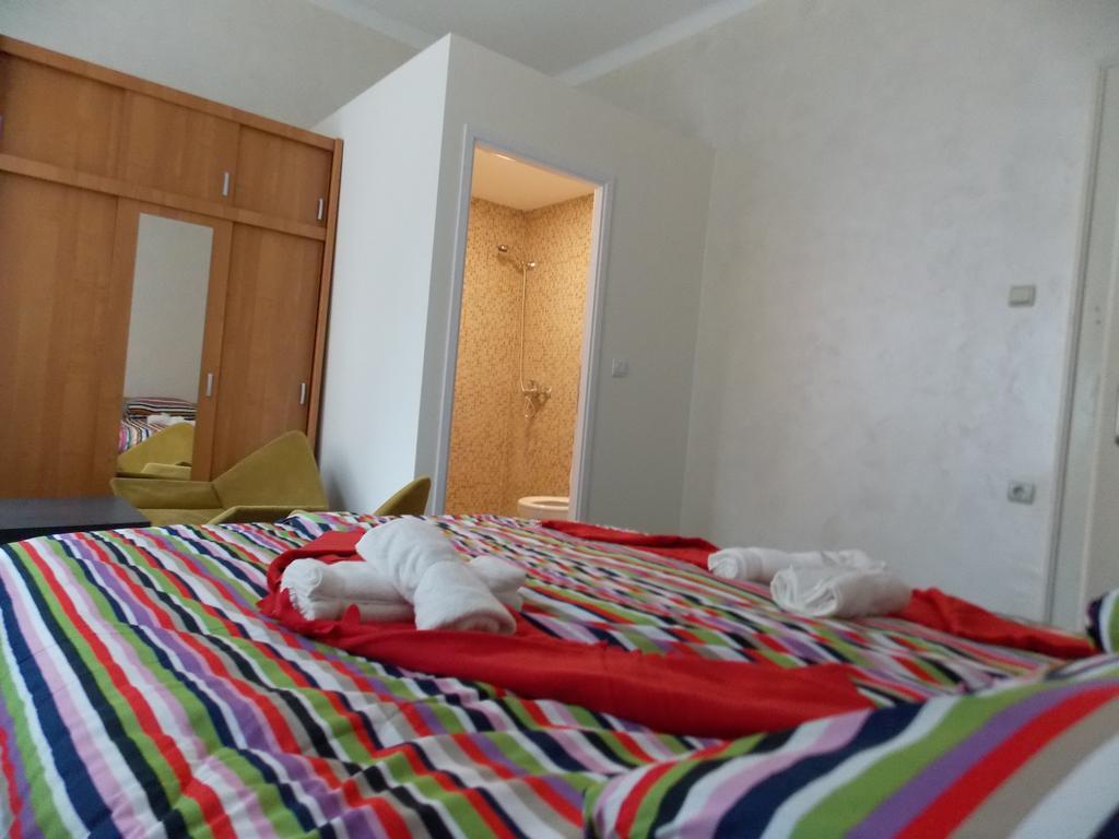 Guest House Miss Depolo Belgrado Habitación foto